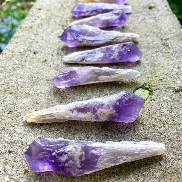 Bahia Amethyst Dragons Tooth Elestial Wand Crystal Witchcraft Witchy Rocks 2”-3” - Picture 2 of 5